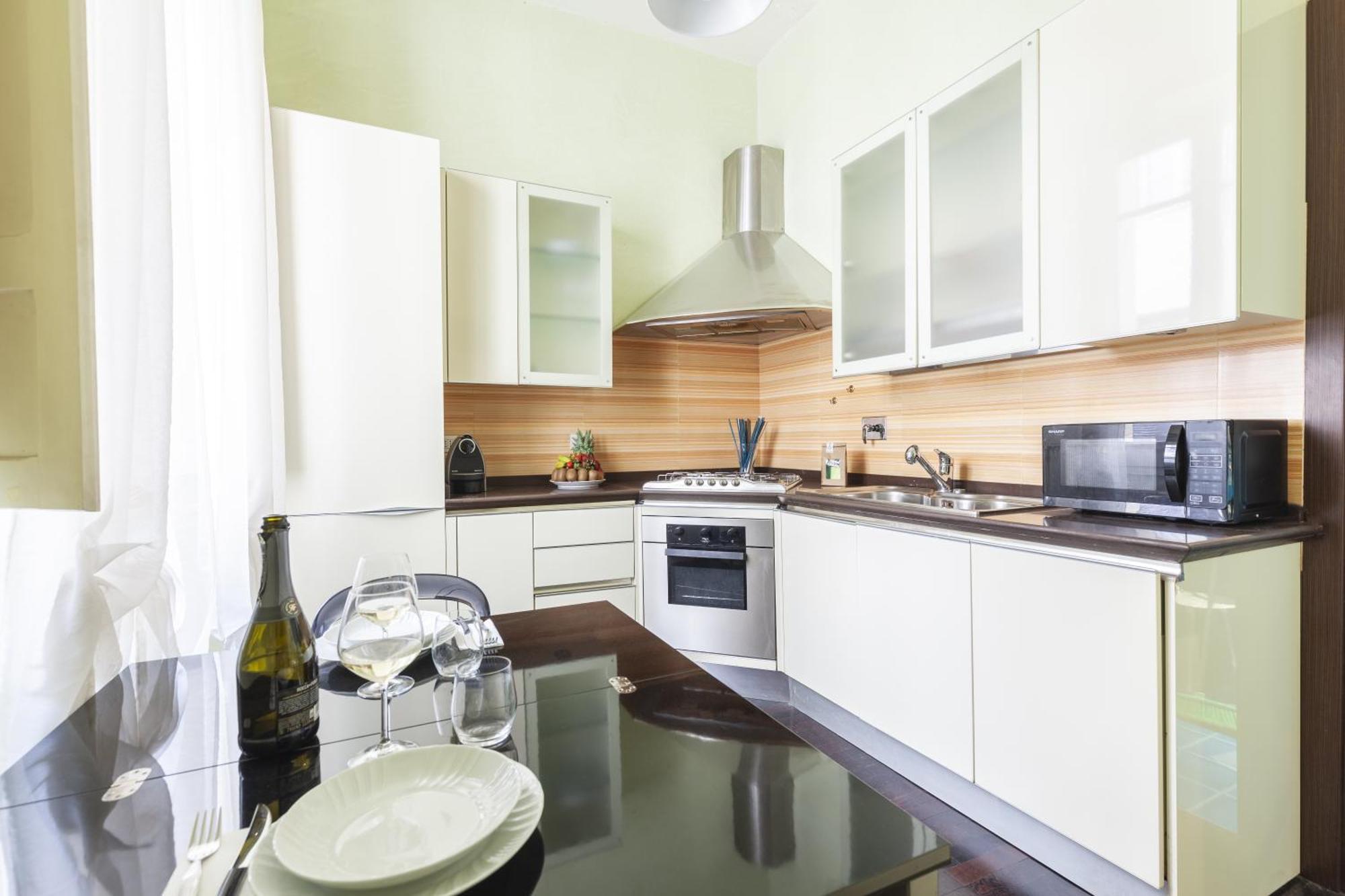 Apartamento Hostly-urban Oasis Turati-few Steps From Colosseum Roma